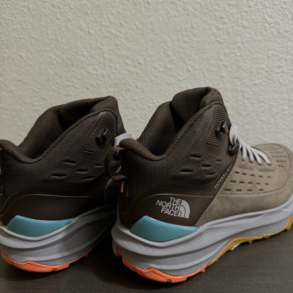 Women’s VECTIV Exploris 2 FUTURELIGHT™ Leather Hiking Boots